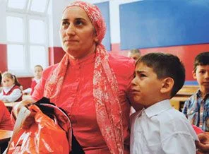 Okuldan korkan çocuğa nasıl yaklaşmalı?