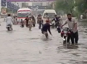 Pakistan'da sel felaketi: 200 ölü (Video)
