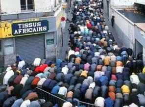 Parisli Müslümanlar hükümetle anlaştı