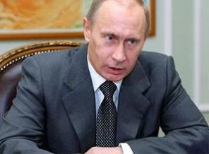Putin resmen aday