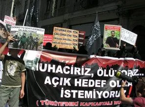 Rus Konsolosluğu önünde protesto!