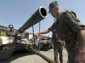 Rusya, Tacikistan'da askerî varlığını sürdürecek