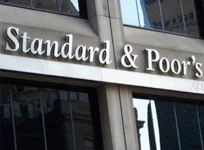 S&P Türkiye'nin kredi notunu yükseltti