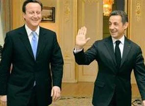 Sarkozy ve Cameron Erdoğan'dan önce Libya'da!