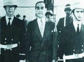 'Sizi buraya tıkan kuvvet böyle istiyor'