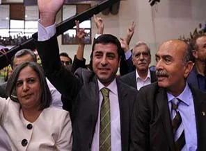 BDP'nin apolitikadan politikaya geçmesi gerekiyor