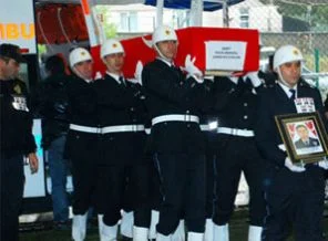 Bitlis, şehitlerini uğurladı