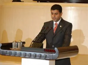 Demirtaş'tan 'ev hapsi' talebi