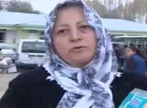 Depremzedeler yağmadan şikayetçi (video)