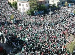 Diyarbakır başörtüsü mitingine 100 bin kişi katıldı