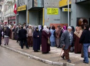 Emekliliği yaşa takılanlara müjdeli haber