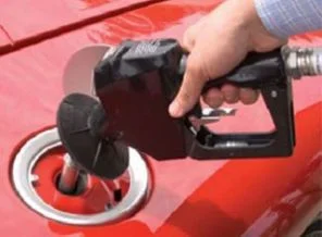Flaş! Benzine zam geldi