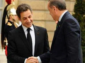 Fransız basını: Sarkozy Erdoğan'ı kıskanıyor
