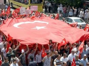 Hakkarideki hain saldırı protesto edildi