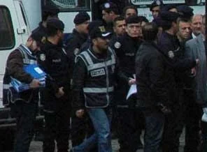 İstanbul'da KCK operasyonu: 80 gözaltı