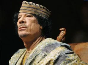 Kaddafi sabaha karşı defnedildi