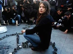 Öğrenciler başkanı devirecek!