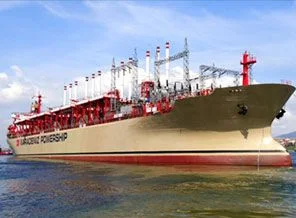 Yüzen santraller Basra yolunda...