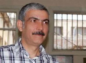 BDP'li vekil kelepçeye isyan etti