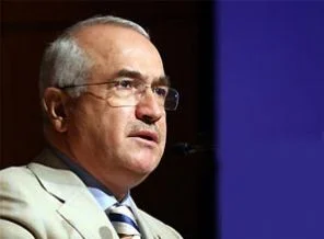 Çiçek: Yeni anayasa yapamazsak...