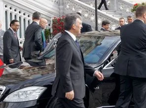 Cumhurbaşkanı Gül, şoför koltuğunda