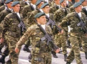 ELPE'den Yunan ordusuna 'ambargo'