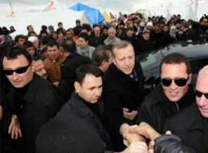 Erdoğan, depremzedelerin sorunlarını dinledi!