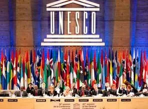 Filistin UNESCO'yu zora soktu