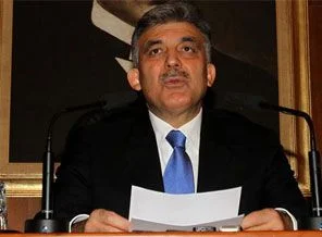Gül: Dünya ekonomik terör tehlikesi altında