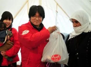 Japon doktor, ülkesine törenle uğurlandı