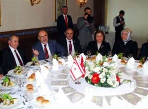 KKTC'nin 28. kuruluş yıl dönümü kutlandı