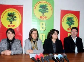 Öldürülen PKK'lılar için Diyarbakır'da tören