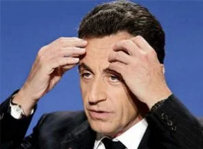 Sarkozy'den ikinci gaf!