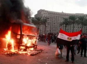 Tahrir Meydanı tekrar alevlendi