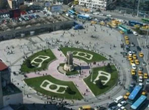 Taksim'de bomba paniği