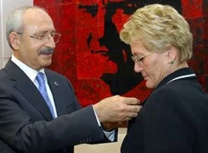 Taraf fena kafa buldu!