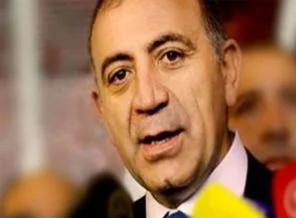 Tekin'den KCK tutuklamalarına tepki