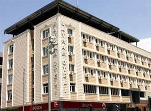 Yıkılan otele 'güvenli' denilmiş!