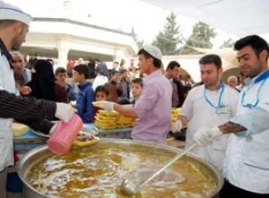Yunanistan'da aşevi kuyruğu