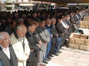 35 kişi için gıyabi cenaze namazı kılındı