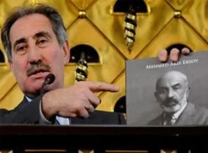 'Akif ders olarak okutulmalı'