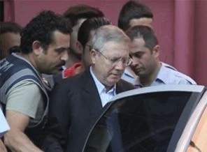 'Aziz Yıldırım tahliye edilmeli'