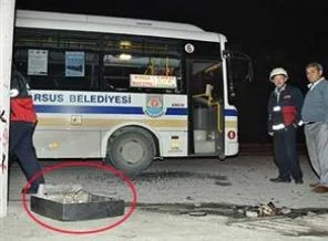 Belediye otobüsüne molotoflu saldırı
