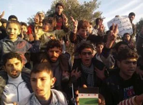 Beşşar esirleri konteynerlerle limana götürttü