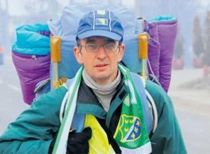 Bosna'dan hacca yürüyerek gidiyor