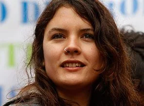 Camila'ya bakan dayanmıyor