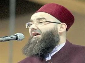 Cübbeli Ahmet hastaneye kaldırıldı (video)