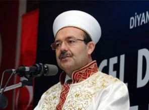 Diyanet Başkanı'nın ilk tweet'i Noel Baba için