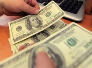 Dolardan tarihi rekor