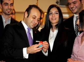 Egemen Bağış'a bu kez de 'sürpriz yumurta'